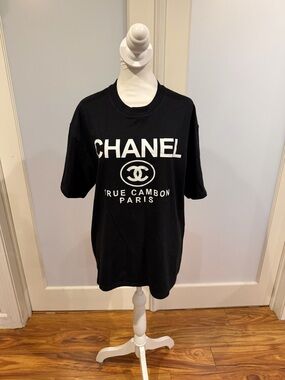 FASHION Black Logo Crewneck T-Shirt